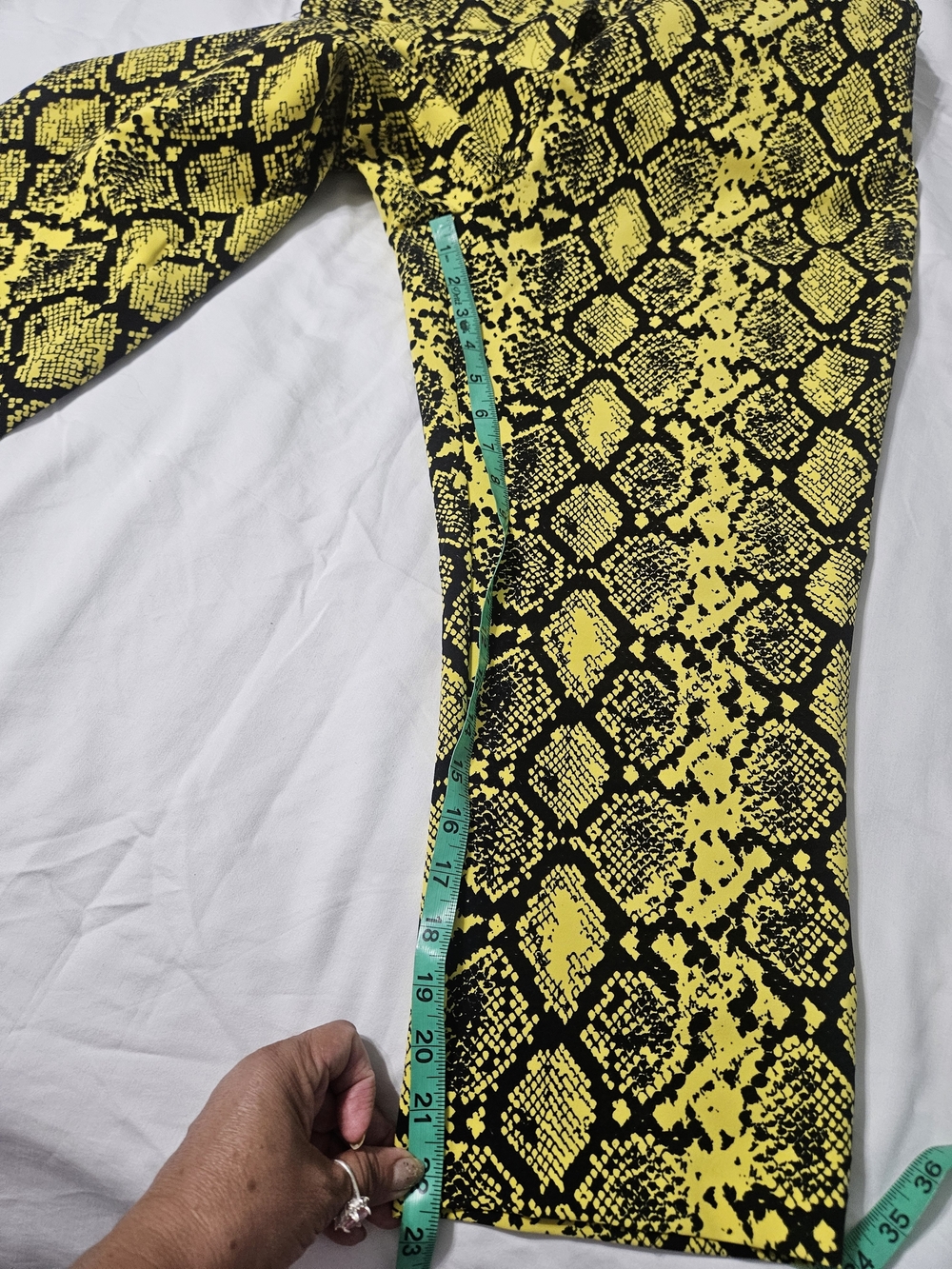 New York & Company Yellow Snake-Print Cropped Wide-Leg Pants - Picture 7 of 10